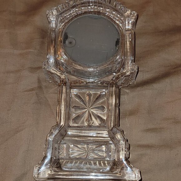 Crystal Legends Clock - Picture 4 of 4